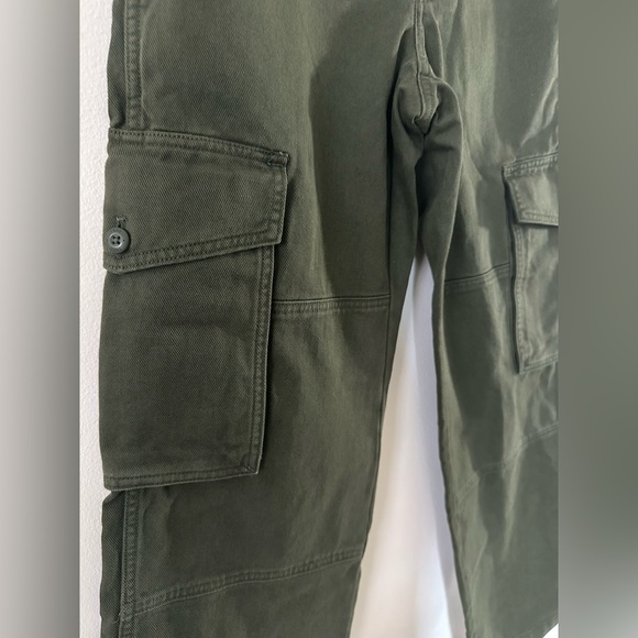 Aritzia TNA Olive Green Cargo Pants Women’s Size 2 - Picture 8 of 10